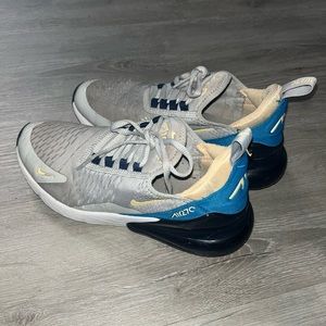 Girls Nike Airmaxes shoes